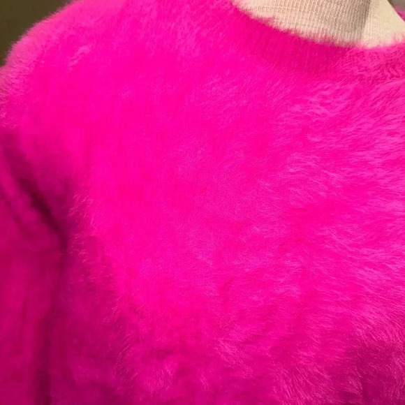 Pink sweater - Picture 3 of 5